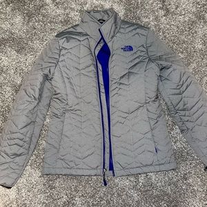 The North Face Thermo Jacket (gray)